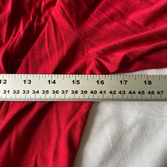 Guess by Marciano Women's Red Ultra Low Draped V-Neck Mock Tie Top Size Small - Picture 10 of 13